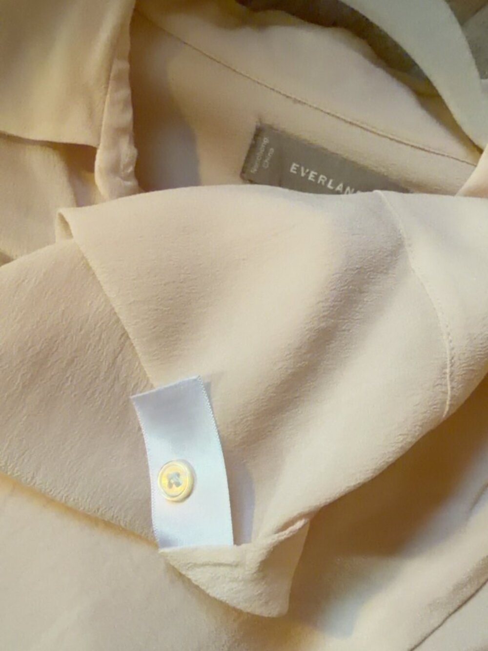 Everlane 100% Silk Blush Pink Oversized Button Down Shirt Size 4 - Picture 4 of 6